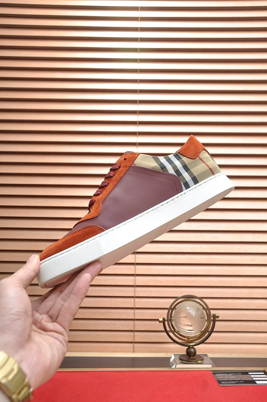 Men's shoes💰480💶[Burberry] (cowhide lining) classic low-top sneakers｜Imported cowhide with classic plaid fabric｜Cow leather lining｜Original outsole｜Fine workmanship and comfortable to wear Size: 38-44 (customized at 45)